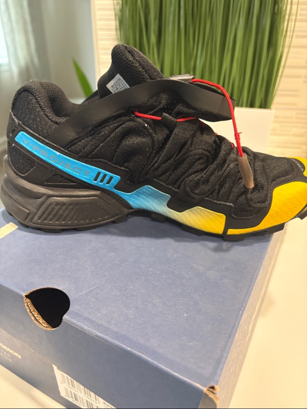 Salomon Speedcross 3V Project Trail Shoes - Black & Yellow - Picture 14 of 16